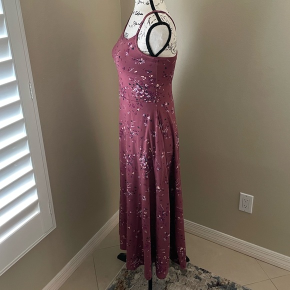 Pact Fit & Flare Midi Dress - Picture 4 of 10